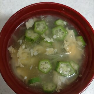 オクラと玉ねぎの中華風卵スープ